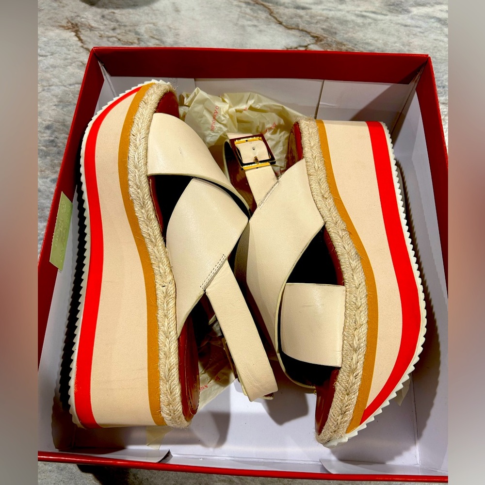 Enzo Angiolini Stylish Platform Sandal